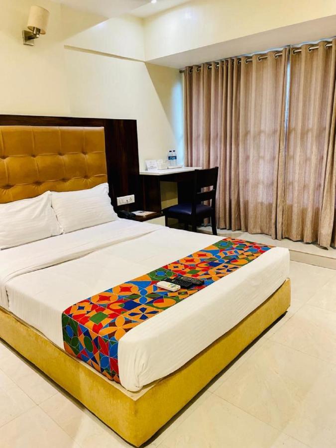 Hotel Embassy Park - Bkc Mumbai Exterior foto