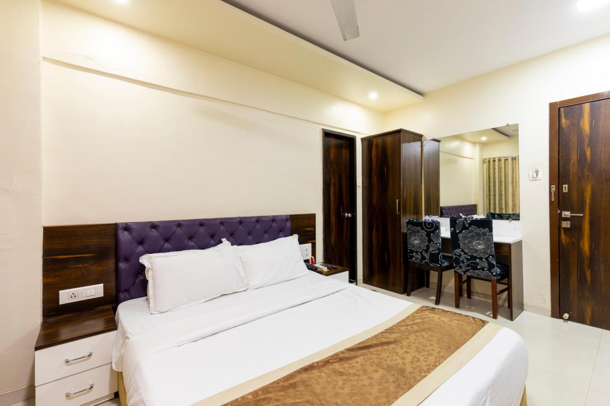Hotel Embassy Park - Bkc Mumbai Exterior foto